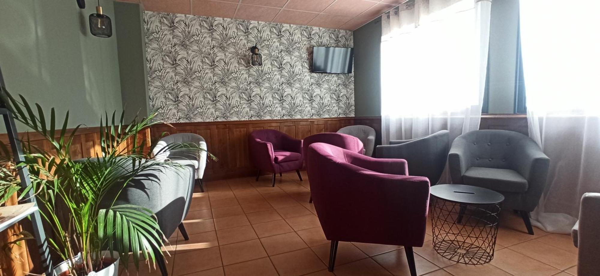 Hotel Restaurant Logis La Meridienne Anglards de Saint Flour Eksteriør billede